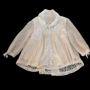 Chic White Eyelet Women's Puffer Jacket